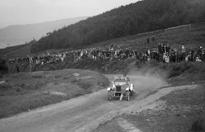 Framed Print : Ariel open 2-seater of AE Rollason competing in the Caerphilly Hillclimb, Wales, 1923 Framed Print : Ariel open 2-seater of AE Rollason competing in the Caerphilly Hillclimb, Wales, 1923