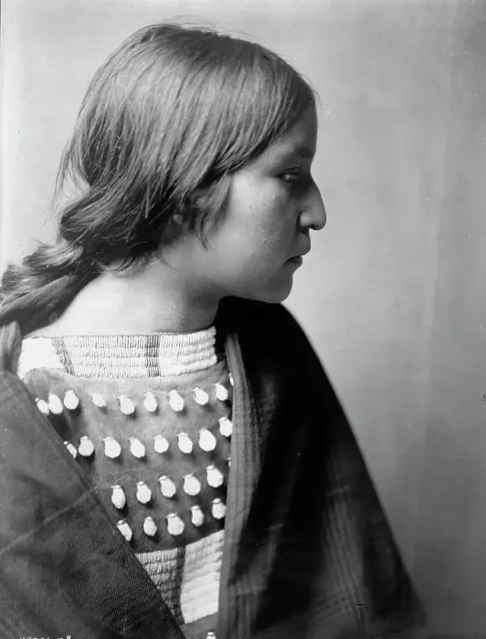 Framed Print : Arikara girl, c1908. Creator: Edward Sheriff Curtis Framed Print : Arikara girl, c1908. Creator: Edward Sheriff Curtis