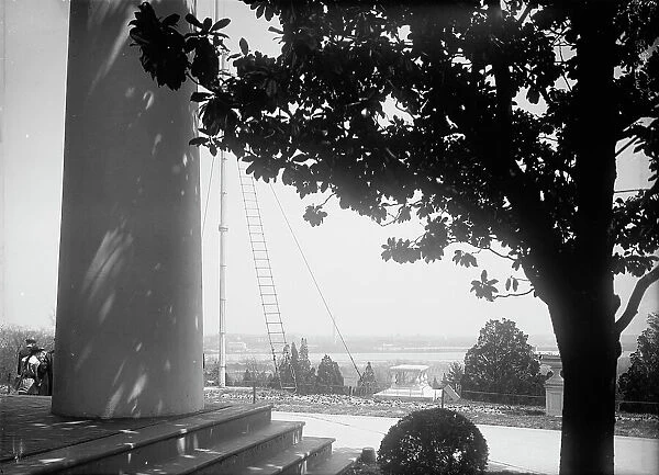 Arlington Mansion - Columns, 1917. Creator: Harris & Ewing. Arlington Mansion - Columns, 1917. Creator: Harris & Ewing