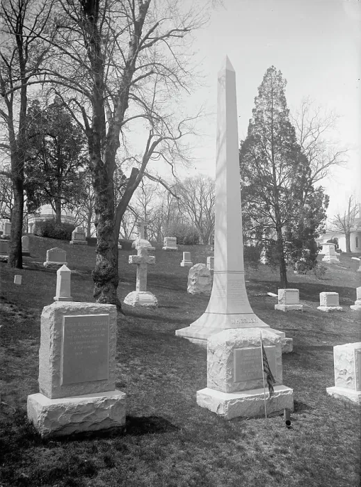 Framed Print : Arlington National Cemetery, 1917. Creator: Harris & Ewing. Arlington National Cemetery, 1917. Creator: Harris & Ewing Framed Print : Arlington National Cemetery, 1917. Creator: Harris & Ewing. Arlington National Cemetery, 1917. Creator: Harris & Ewing