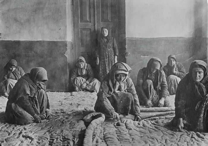 Framed Print : Armenians make quilts, Alexandropol, 1918. Creator: Bain News Service Framed Print : Armenians make quilts, Alexandropol, 1918. Creator: Bain News Service