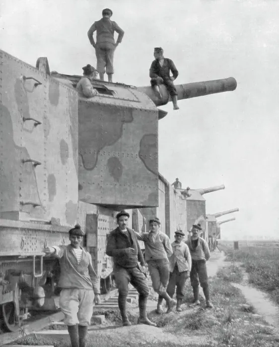 Framed Print : An armoured train battery, 1918 Framed Print : An armoured train battery, 1918