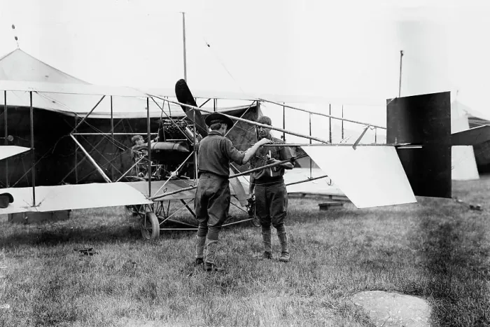 Framed Print : Army aeroplane - war games Lt. Geiger, 8 / 10 / 12, 1912. Creator: Bain News Service Framed Print : Army aeroplane - war games Lt. Geiger, 8 / 10 / 12, 1912. Creator: Bain News Service