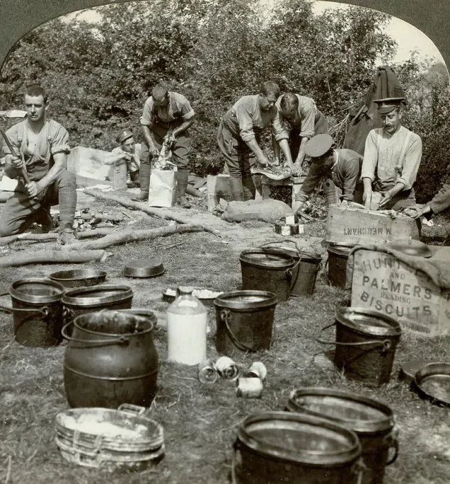 Framed Print : Army cooks preparing a meal, World War I, 1914-1918. Artist: Realistic Travels Publishers Framed Print : Army cooks preparing a meal, World War I, 1914-1918. Artist: Realistic Travels Publishers