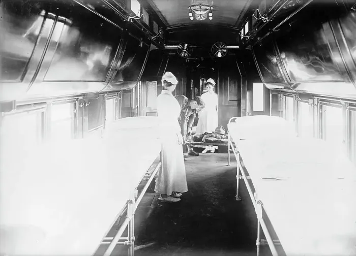 Framed Print : Army, U.S, Hospital Car - Interior, 1917. Creator: Harris & Ewing. Army, U.S, Hospital Car - Interior, 1917. Creator: Harris & Ewing Framed Print : Army, U.S, Hospital Car - Interior, 1917. Creator: Harris & Ewing. Army, U.S, Hospital Car - Interior, 1917. Creator: Harris & Ewing