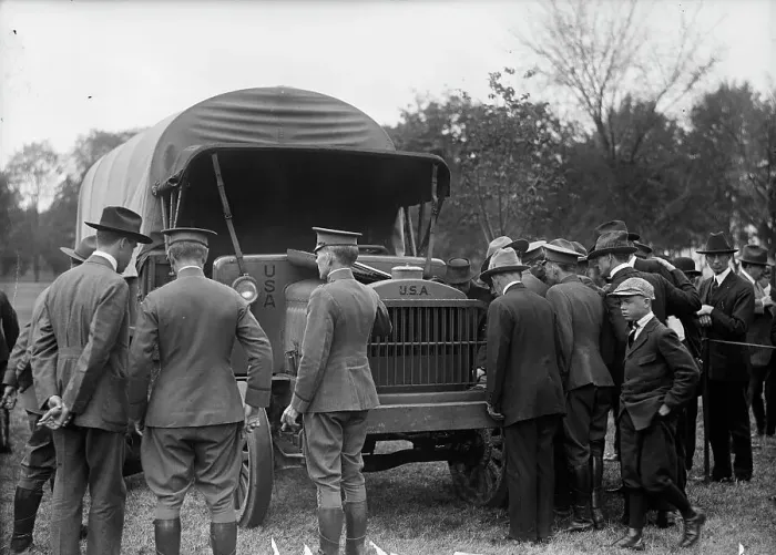 Framed Print : Army, U.S. Motor Truck Inspection, 1917. Creator: Harris & Ewing. Army, U.S. Motor Truck Inspection, 1917. Creator: Harris & Ewing Framed Print : Army, U.S. Motor Truck Inspection, 1917. Creator: Harris & Ewing. Army, U.S. Motor Truck Inspection, 1917. Creator: Harris & Ewing