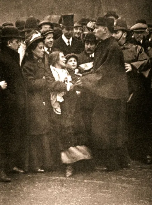 Framed Print : The arrest of suffragette Dora Marsden, 30 March 1909 Framed Print : The arrest of suffragette Dora Marsden, 30 March 1909
