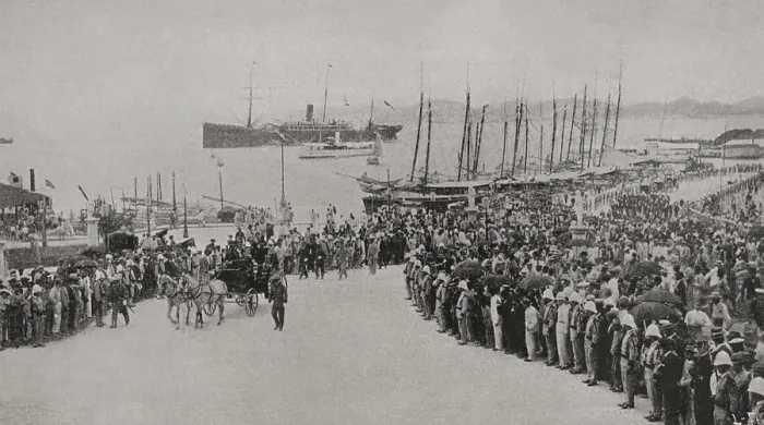 Framed Print : Arrival of Captain-General Andres Gonzalez Munoz, San Juan, Puerto Rico, 11 January 1898. Creator: Unknown Framed Print : Arrival of Captain-General Andres Gonzalez Munoz, San Juan, Puerto Rico, 11 January 1898. Creator: Unknown