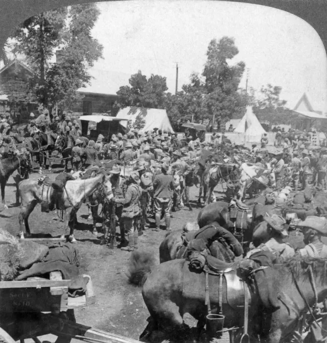 Framed Print : Arrival of General Cronje at Modder River as a prisoner of war, South Africa, Boer War, 1901. Artist: Underwood & Underwood Framed Print : Arrival of General Cronje at Modder River as a prisoner of war, South Africa, Boer War, 1901. Artist: Underwood & Underwood