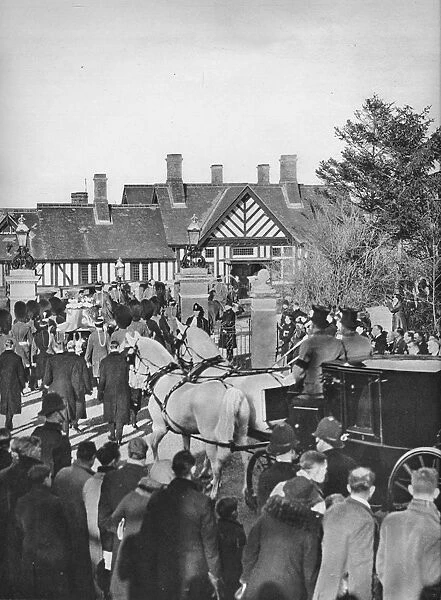 The Arrival of King Georges coffin at Wolferton Station, 1936