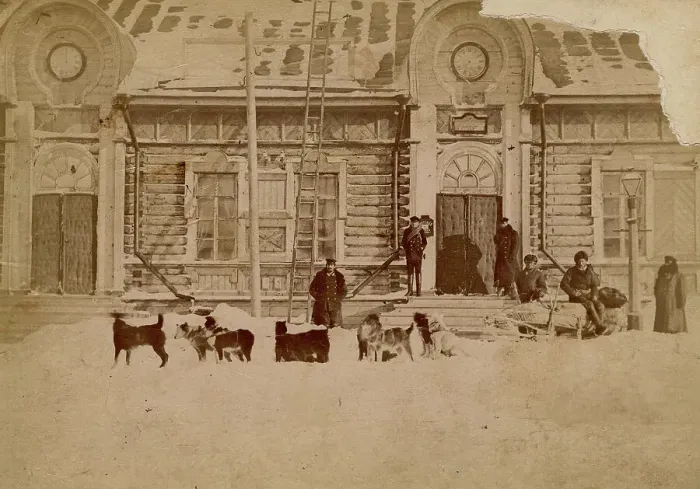 Framed Print : Arrival of mail in Alexandrovsk, 1890. Creator: Unknown Framed Print : Arrival of mail in Alexandrovsk, 1890. Creator: Unknown