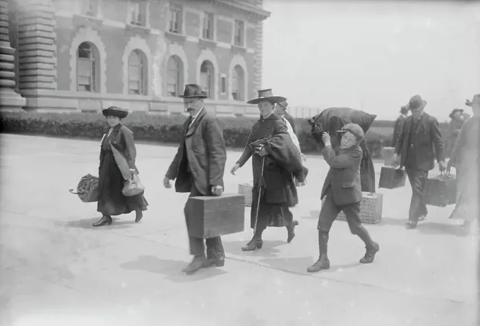 Framed Print : Arriving at Ellis Island, between c1915 and c1920. Creator: Bain News Service Framed Print : Arriving at Ellis Island, between c1915 and c1920. Creator: Bain News Service