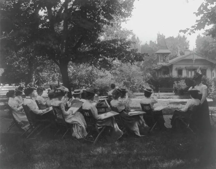 Framed Print : Art class, sketching a private home, Normal School, (1899?). Creator: Frances Benjamin Johnston Framed Print : Art class, sketching a private home, Normal School, (1899?). Creator: Frances Benjamin Johnston