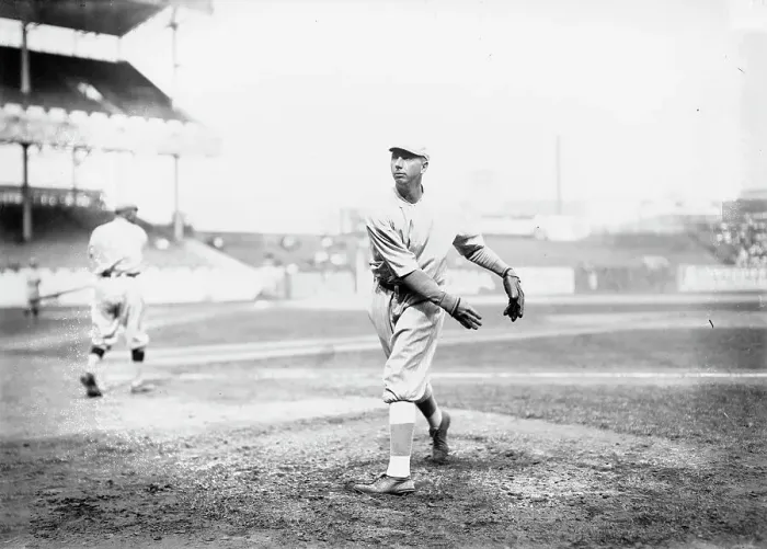 Framed Print : Art Fromme, New York NL, at Polo Grounds, NY (baseball), 1912. Creator: Bain News Service Framed Print : Art Fromme, New York NL, at Polo Grounds, NY (baseball), 1912. Creator: Bain News Service