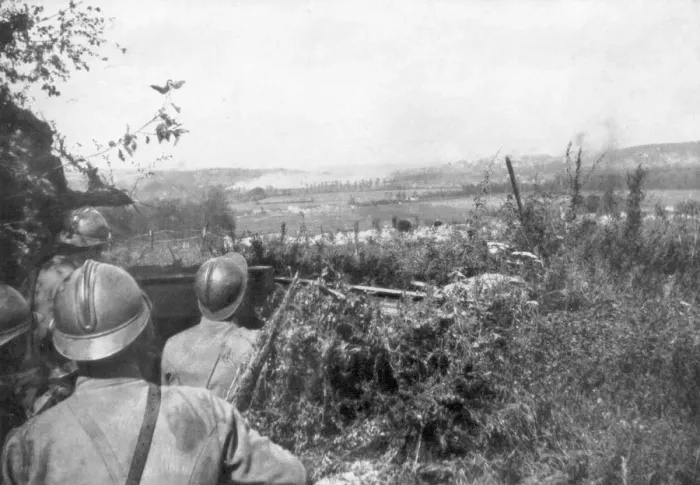 Framed Print : Artillery barrage before an advance, Aisne, France, 2 September 1918 Framed Print : Artillery barrage before an advance, Aisne, France, 2 September 1918