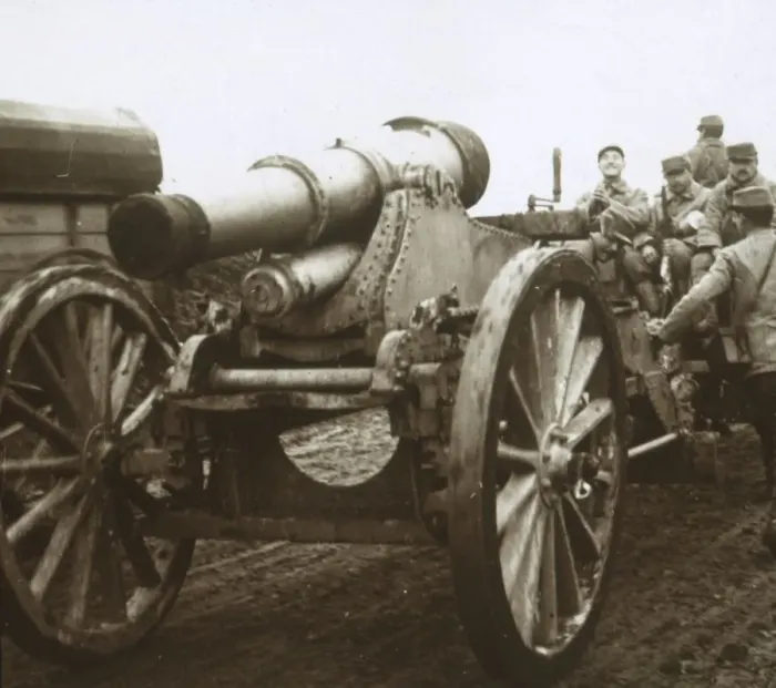 Framed Print : Artillery column at Verdun, northern France, c1914-c1918 Framed Print : Artillery column at Verdun, northern France, c1914-c1918