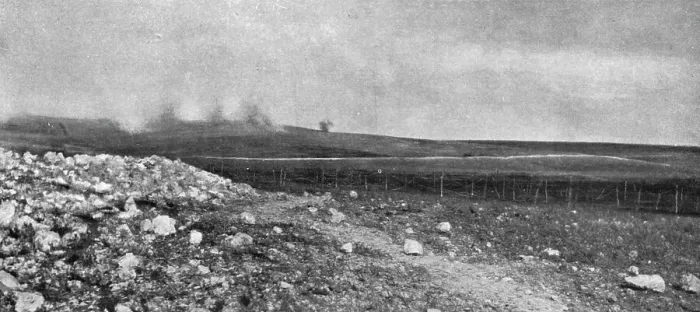 Framed Print : Aspects du champ de bataille de Verdun; Au fond, a gauche, le Mort-Homme (cote 295) et le... 1916. Creator: Unknown Framed Print : Aspects du champ de bataille de Verdun; Au fond, a gauche, le Mort-Homme (cote 295) et le... 1916. Creator: Unknown
