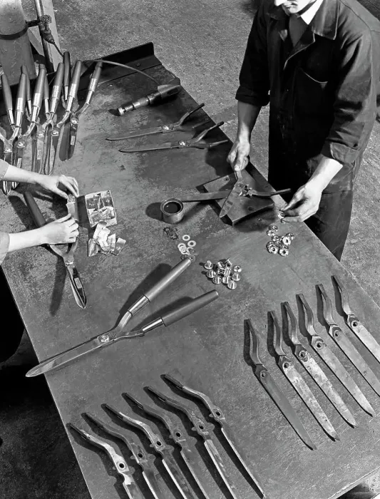 Framed Print : Assembling garden shears, Sheffield, South Yorkshire, 1965. Artist: Michael Walters Framed Print : Assembling garden shears, Sheffield, South Yorkshire, 1965. Artist: Michael Walters