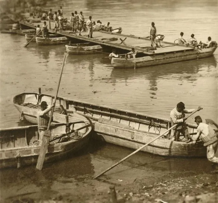 Framed Print : Assembling a pontoon bridge, c1914-c1918 Framed Print : Assembling a pontoon bridge, c1914-c1918