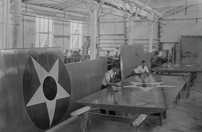 Framed Print : Assembling wings, 1917. Creator: Bain News Service Framed Print : Assembling wings, 1917. Creator: Bain News Service