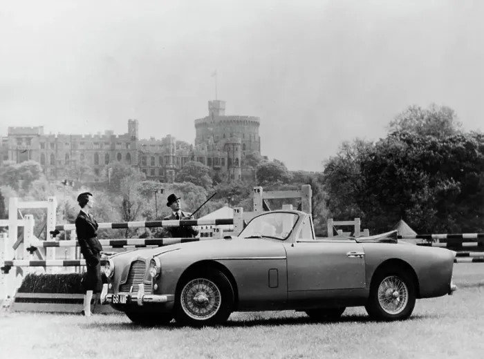 Framed Print : An Aston Martin DB2-4 MKII, with Windsor Castle in the background, 1956 Framed Print : An Aston Martin DB2-4 MKII, with Windsor Castle in the background, 1956