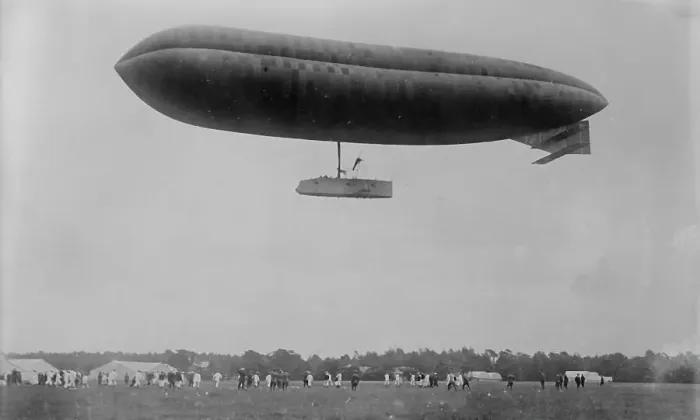 Framed Print : Astra Torres, Airship, between c1910 and c1915. Creator: Bain News Service Framed Print : Astra Torres, Airship, between c1910 and c1915. Creator: Bain News Service