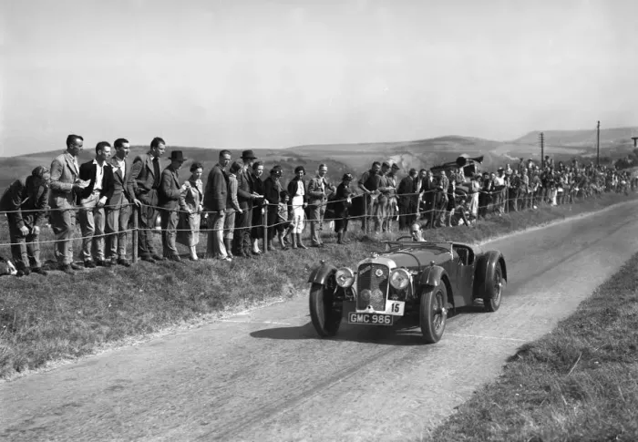 Framed Print : Atalanta of GAT Weldon competing at the Bugatti Owners Club Lewes Speed Trials, Sussex, 1937 Framed Print : Atalanta of GAT Weldon competing at the Bugatti Owners Club Lewes Speed Trials, Sussex, 1937