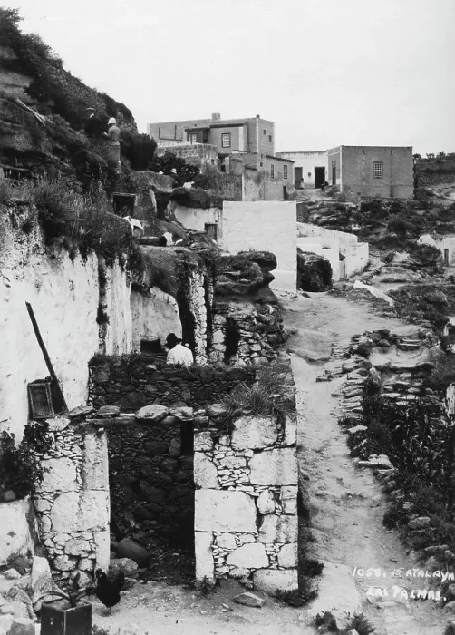 Framed Print : Atalaya, Las Palmas, Gran Canaria, Canary Islands, Spain, c1920s-c1930s(?) Framed Print : Atalaya, Las Palmas, Gran Canaria, Canary Islands, Spain, c1920s-c1930s(?)