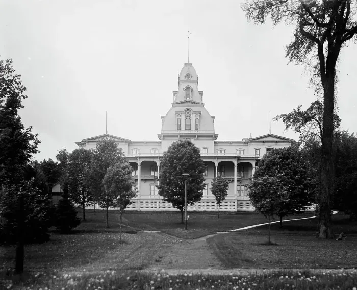 Framed Print : Athenaeum Hotel, Chautauqua, between 1880 and 1897. Creator: William H. Jackson Framed Print : Athenaeum Hotel, Chautauqua, between 1880 and 1897. Creator: William H. Jackson