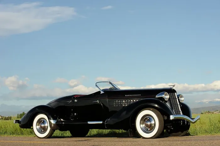 Framed Print : Auburn 852 SC Speedster 1936. Artist: Simon Clay Framed Print : Auburn 852 SC Speedster 1936. Artist: Simon Clay