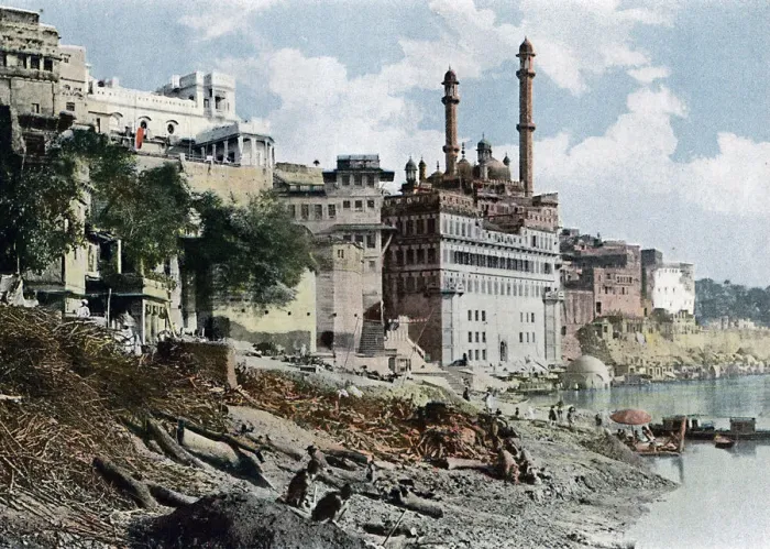Framed Print : The Aurangzeb Mosque, Varanasi, India, c1890 Framed Print : The Aurangzeb Mosque, Varanasi, India, c1890