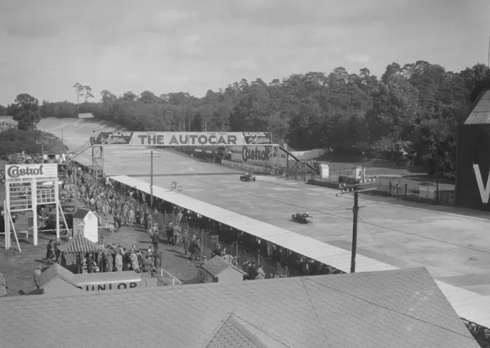 Framed Print : Austin 747 cc works racer competing at Brooklands. Artist: Bill Brunell Framed Print : Austin 747 cc works racer competing at Brooklands. Artist: Bill Brunell