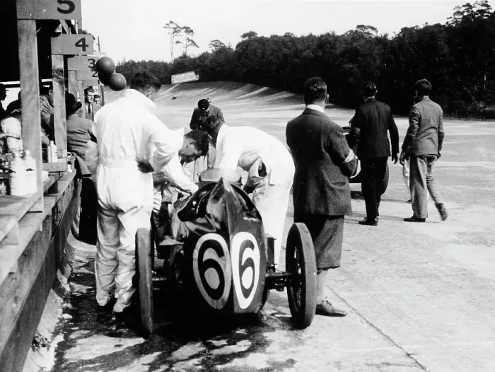 Framed Print : Austin by the pit wall, 500 Mile Race, Brooklands, Surrey, (1931?)
