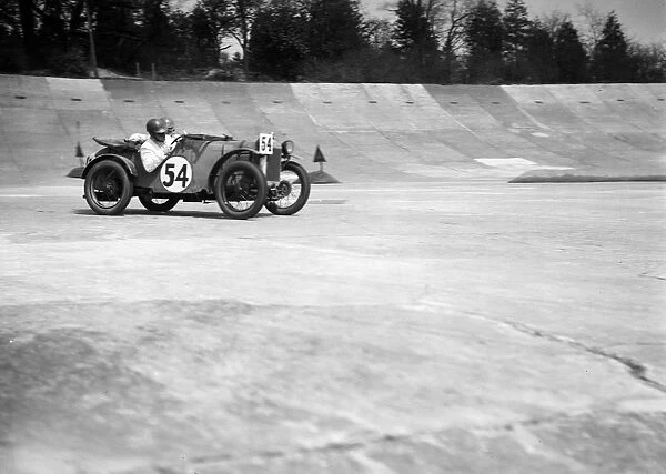 Austin Ulster of Victoria Worsley and R Latham-Boote, JCC Double Twelve race, Brooklands, 1931