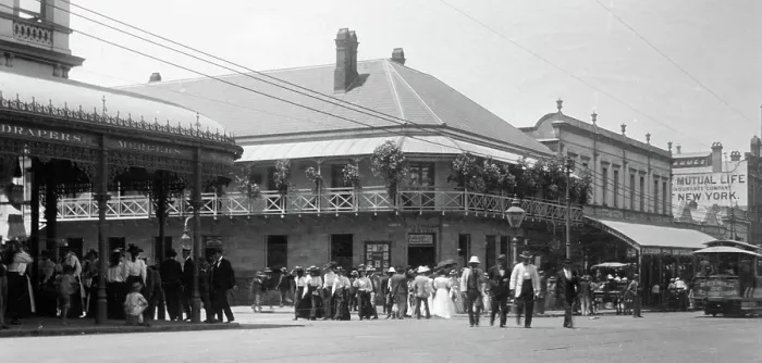 Framed Print : The Australian Hotel, Brisbane, Queensland, Australia, 1908. Creator: Robert Augustus Henry L'Estrange. The Australian Hotel, Brisbane, Queensland, Australia, 1908 Framed Print : The Australian Hotel, Brisbane, Queensland, Australia, 1908. Creator: Robert Augustus Henry L'Estrange. The Australian Hotel, Brisbane, Queensland, Australia, 1908