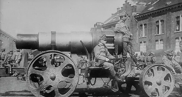 Austrian siege gun in Belg. [i.e., Belgium], between c1914 and c1915. Creator: Bain News Service