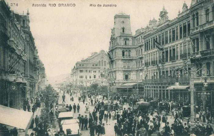 Framed Print : Avenida Rio Branco - Rio de Janeiro, c1910 Framed Print : Avenida Rio Branco - Rio de Janeiro, c1910