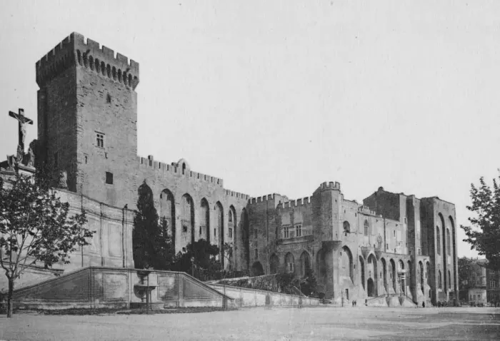 Framed Print : Avignon - Popes Palace, c1925 Framed Print : Avignon - Popes Palace, c1925