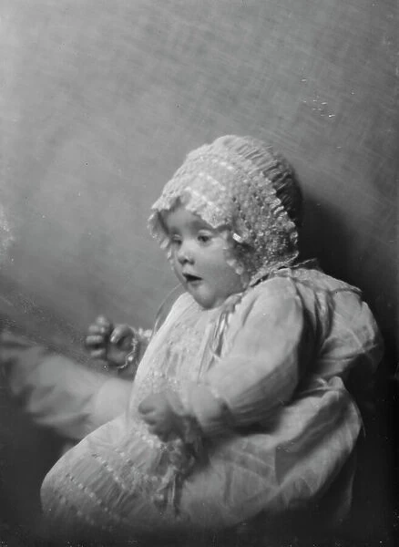 Baby of Mrs. Theodore Hohn, portrait photograph, 1917 Dec. 2. Creator: Arnold Genthe