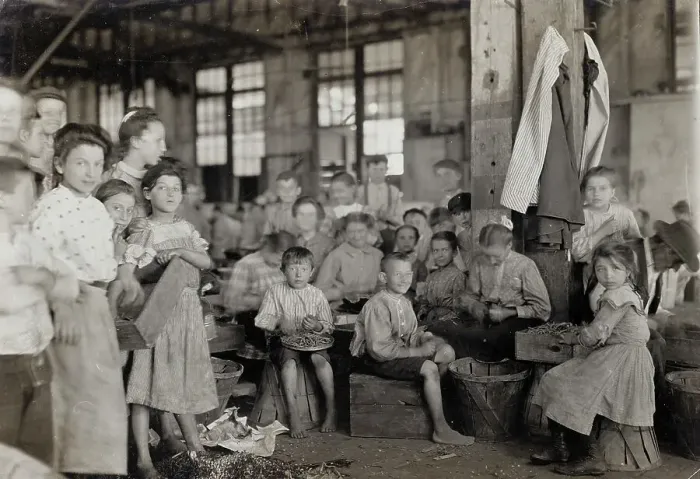 Framed Print : Baltimore, Maryland, 1909. Creator: Lewis Wickes Hine Framed Print : Baltimore, Maryland, 1909. Creator: Lewis Wickes Hine