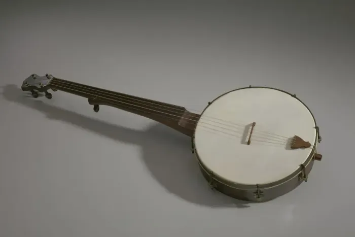 Framed Print : Banjo made in the style of William Esperance Boucher, Jr. ca. 1850s. Creator: Unknown Framed Print : Banjo made in the style of William Esperance Boucher, Jr. ca. 1850s. Creator: Unknown