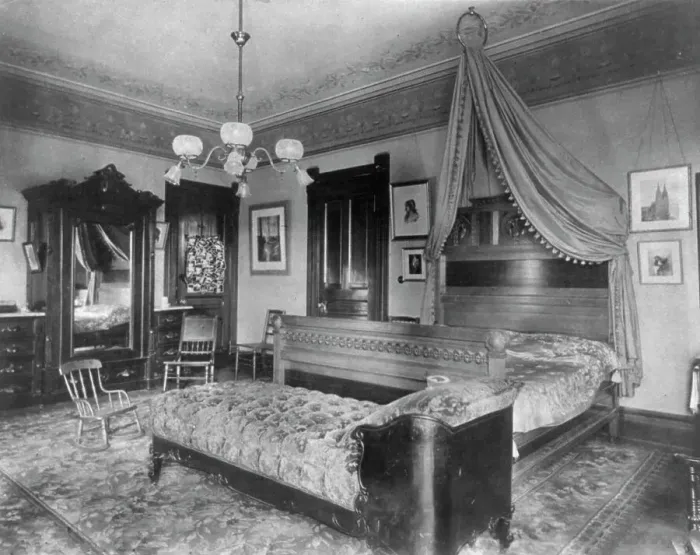 Framed Print : Barber House ('Belmont'), Washington, D.C. 1890s. Creator: Frances Benjamin Johnston. Barber House ('Belmont'), Washington, D.C. 1890s. Creator: Frances Benjamin Johnston Framed Print : Barber House ('Belmont'), Washington, D.C. 1890s. Creator: Frances Benjamin Johnston. Barber House ('Belmont'), Washington, D.C. 1890s. Creator: Frances Benjamin Johnston