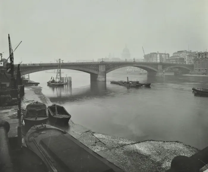 Framed Print : Barges at Bankside, looking upstream towards Southwark Bridge, London, 1913 Framed Print : Barges at Bankside, looking upstream towards Southwark Bridge, London, 1913