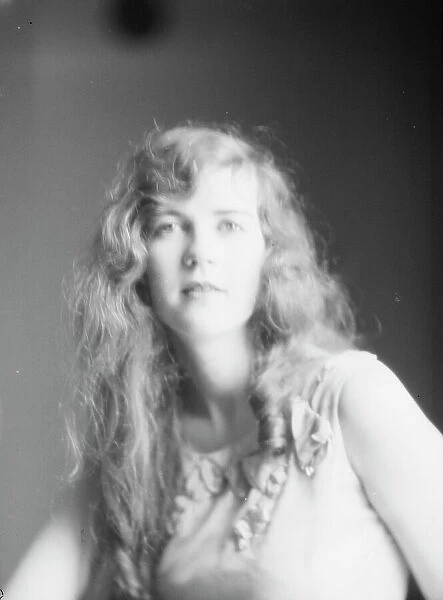 Barnett, Sally, Miss, portrait photograph, 1927 Creator: Arnold Genthe