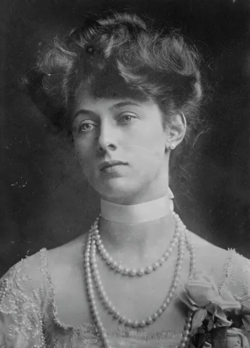 Framed Print : Baroness de Forest, 1910. Creator: Bain News Service Framed Print : Baroness de Forest, 1910. Creator: Bain News Service
