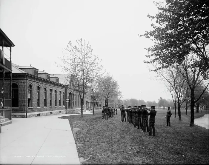 Framed Print : The Barracks, Fort Thomas, Ky. between 1900 and 1910. Creator: Unknown Framed Print : The Barracks, Fort Thomas, Ky. between 1900 and 1910. Creator: Unknown
