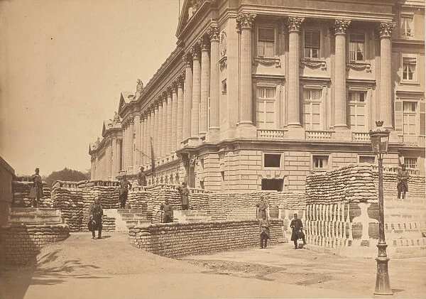 [Barricades pres de Ministere de la Marine et l Hotel Crillon], 1871