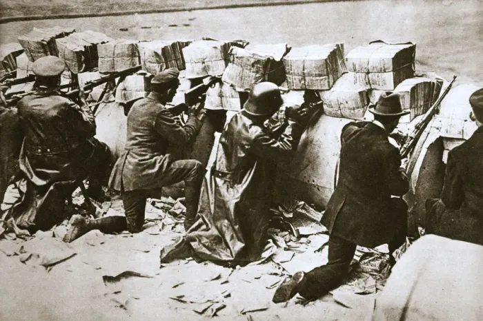Framed Print : Barricades on a street, German Revolution, Berlin, Germany, c1918-c1919 Framed Print : Barricades on a street, German Revolution, Berlin, Germany, c1918-c1919