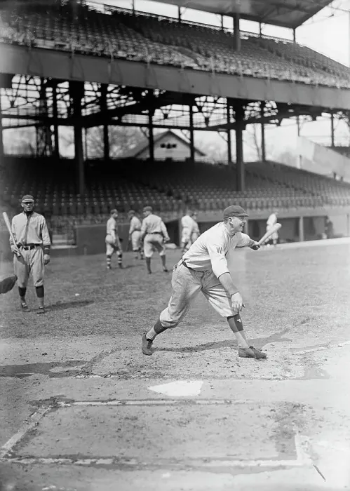 Framed Print : Baseball - Professional Players, 1913. Creator: Harris & Ewing. Baseball - Professional Players, 1913. Creator: Harris & Ewing Framed Print : Baseball - Professional Players, 1913. Creator: Harris & Ewing. Baseball - Professional Players, 1913. Creator: Harris & Ewing