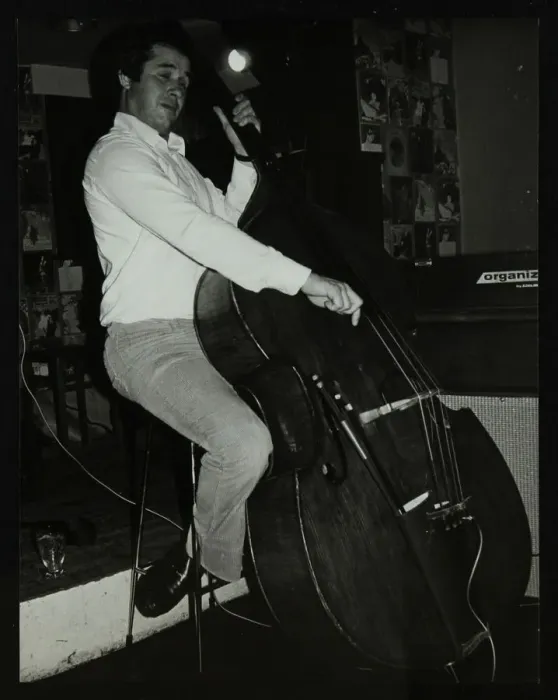 Framed Print : Bassist Chris Laurence playing at The Bell, Codicote, Hertfordshire, 28 October 1980 Framed Print : Bassist Chris Laurence playing at The Bell, Codicote, Hertfordshire, 28 October 1980